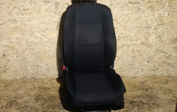 Hyundai i30 Front driver seat 