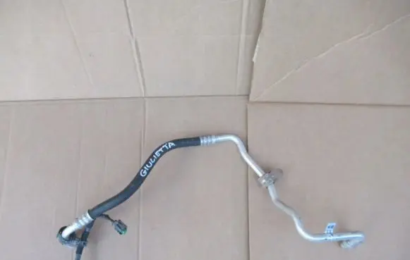 Alfa Romeo Giulietta Air conditioning (A/C) pipe/hose 50532287