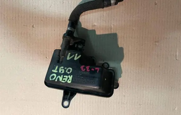 Renault Twingo III Other engine bay part 118307263R