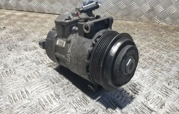 Mercedes-Benz C W204 Air conditioning (A/C) compressor (pump) A0012995011