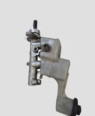 Toyota Corolla Verso E121 Master brake cylinder