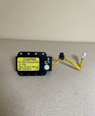 Mitsubishi Outlander Passenger airbag on/off switch 8610A054