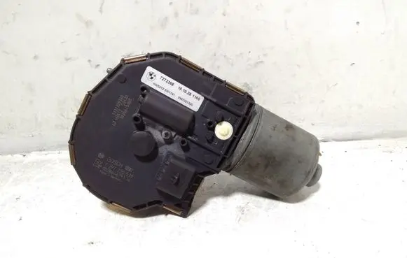 BMW 5 F10 F11 Wiper motor 7272368 3397021320 13970220539