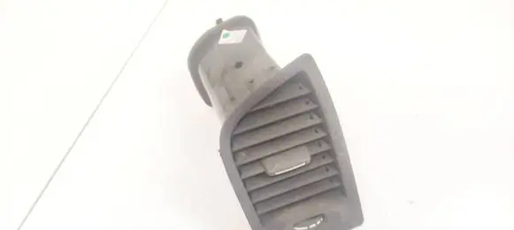 Volvo XC60 Dash center air vent grill