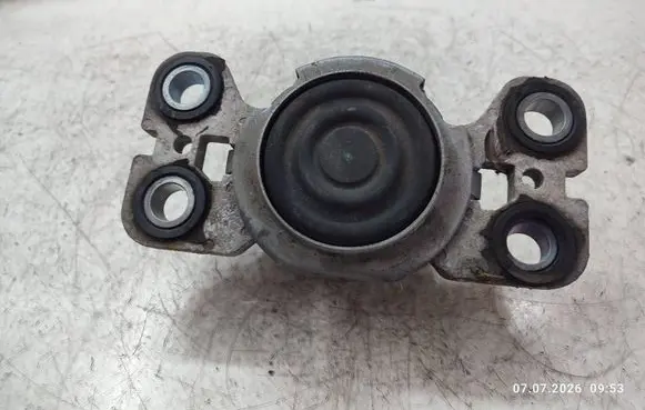 Land Rover Discovery Sport Engine mount bracket