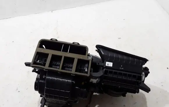 Hyundai Ioniq Interior heater climate box assembly 97205-G2050