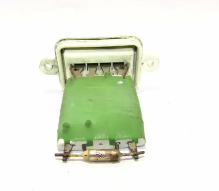 Skoda Octavia Mk1 (1U) Heater blower fan relay Nra