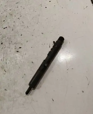 Renault Megane III Fuel injector 8200794299 ejbr05601d