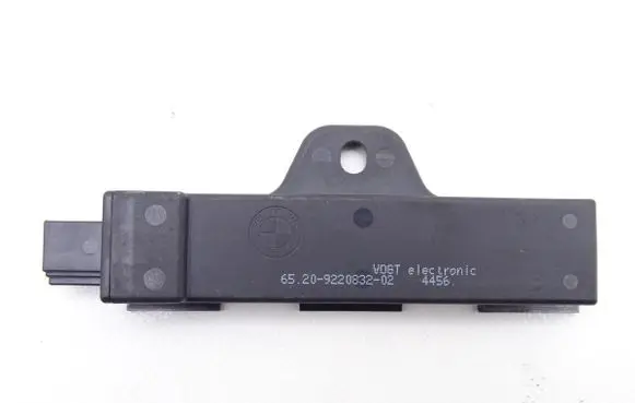 BMW 2 F45 Antenna control unit 9220832