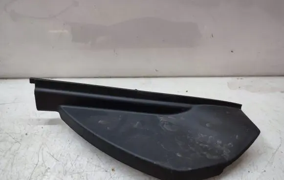 Mercedes-Benz GL X166 Dashboard side end trim 16905936