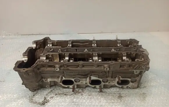 Mercedes-Benz R W251 Engine head A6420109720