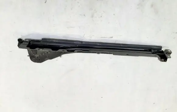 Seat Alhambra (Mk1) Sliding door lower roller guide/hinge 7N0843787A