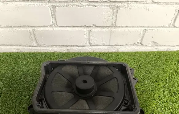 Audi A6 S6 C7 4G Subwoofer speaker 4G5035709