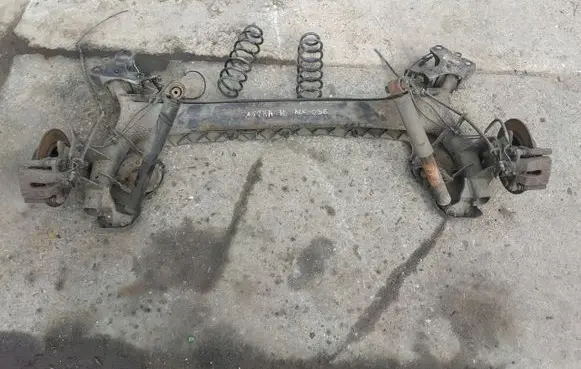 Opel Astra H Rear axle beam 