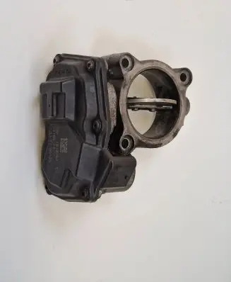 BMW 5 F10 F11 Throttle valve 10378517 7810752 13547810752