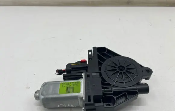 Jeep Cherokee Rear door window regulator motor 931403103