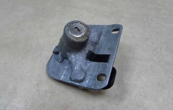 Volvo S60 Tailgate/trunk/boot lock/catch/latch 31253043 55900