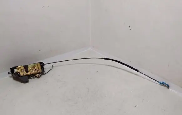 Ford Puma Front door lock 