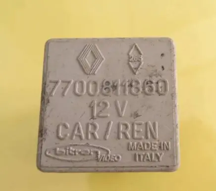Renault Laguna I Other relay 7700811860