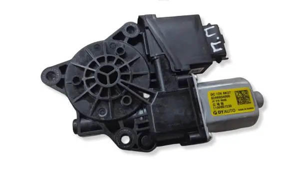 KIA Optima Front door window regulator motor 82460D4000