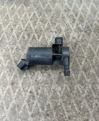 Lexus GS 300 350 430 450H Headlight washer pump 3670578207 8554200950