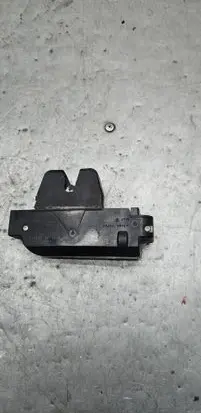 Peugeot 307 Tailgate/trunk/boot lock/catch/latch 9652301980