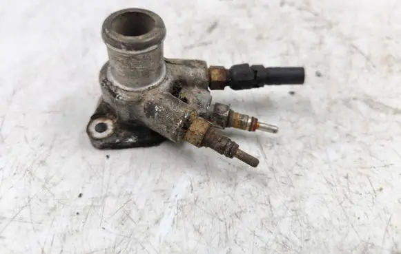 Volkswagen Golf III Coolant heater 028121145B