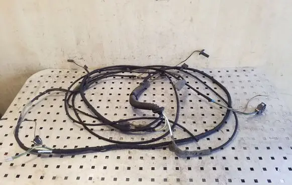 Volkswagen Transporter - Caravelle T4 Tailgate/trunk wiring harness 