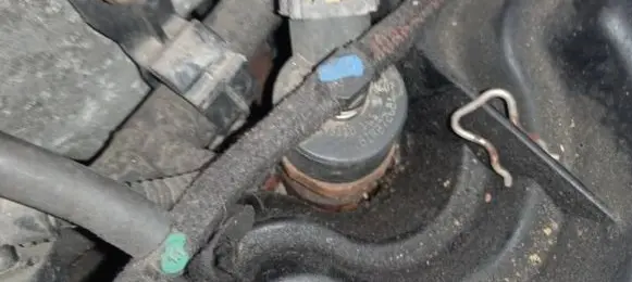 Opel Zafira B Fuel injector 0445110165