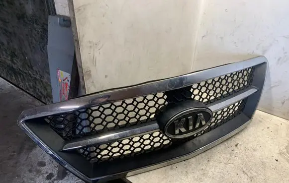 KIA Sorento Front grill 863503E020