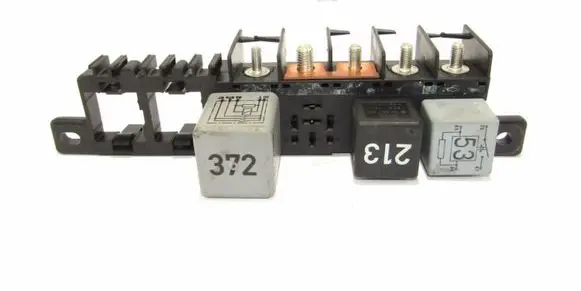 Audi A4 S4 B5 8D Fuse module 8L0941822A