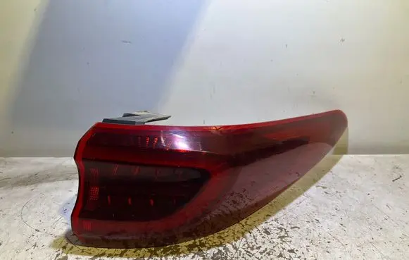 KIA Sportage Rear/tail lights R260RR02 92402F1600 180120210957