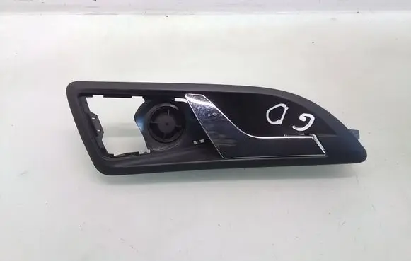 Skoda Octavia Mk2 (1Z) Rear door interior handle