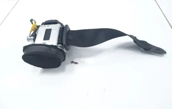 Renault Clio III Front seatbelt 34009429