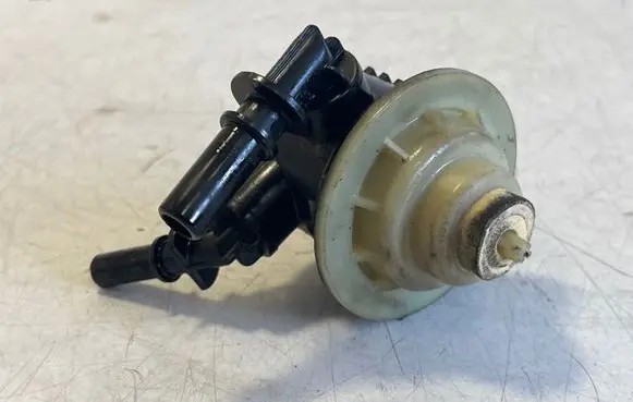 Opel Vivaro Fuel line/pipe/hose 9825232480