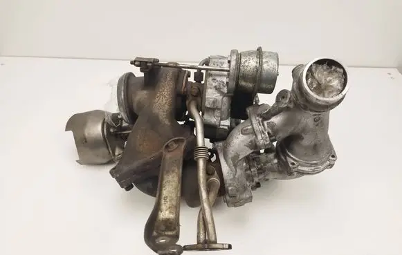 Mercedes-Benz E W212 Turbo A6510902880 A6510905780