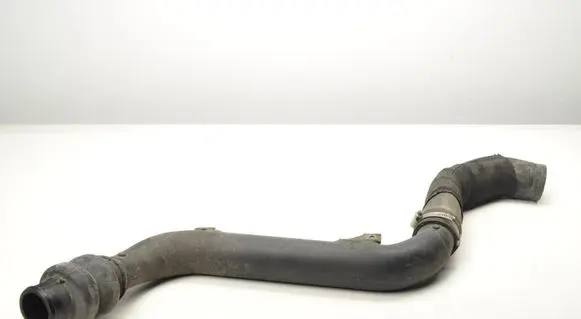 Ford Fusion II Intercooler hose/pipe DS736C646BD