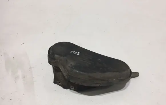 Audi A4 S4 B6 8E 8H Vacuum air tank 8D0131541B