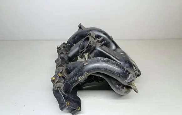 Ford Mondeo MK II Intake manifold 988F9424LB