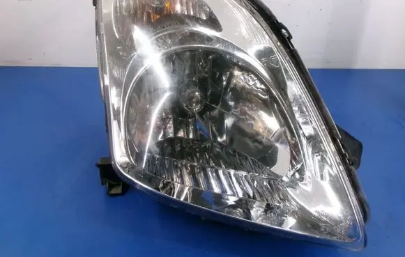 Suzuki Swift I Headlight/headlamp SZ092-A201R