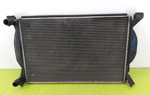 Audi A4 S4 B6 8E 8H Coolant radiator