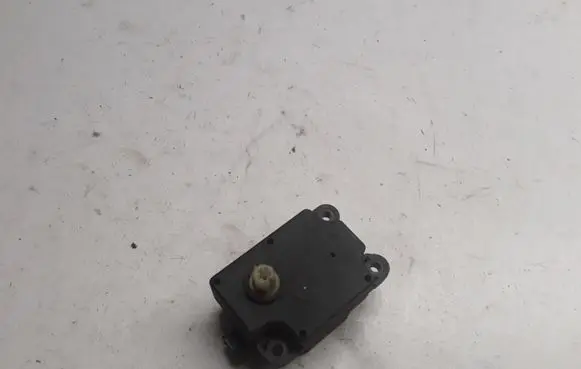 Volvo V70 Air flap motor/actuator 6G9N19E616