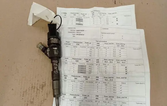 Renault Laguna II Fuel injector 8200389369 0445110230