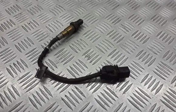 Mercedes-Benz A W169 Lambda probe sensor A0035426918