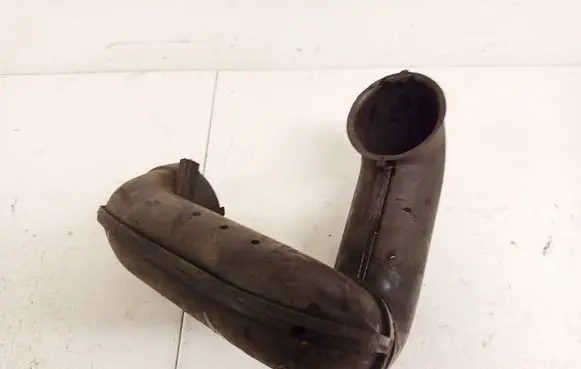 Peugeot 605 Air intake hose/pipe 9604469080