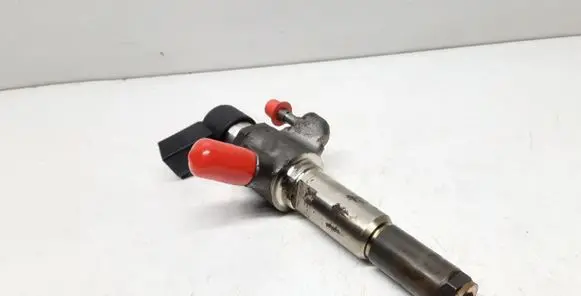 Volvo V40 Fuel injector 9802448680