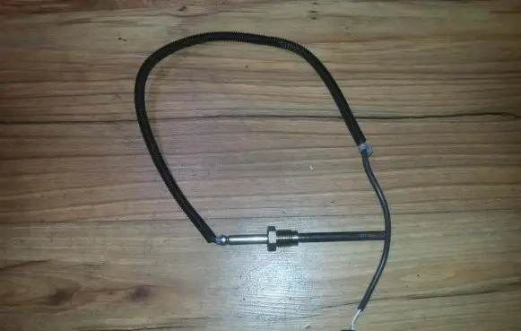 Mercedes-Benz C AMG W204 Exhaust gas temperature sensor a0071539528