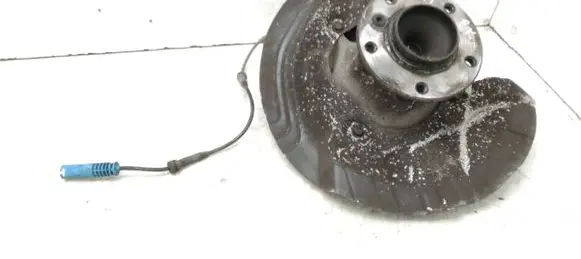 BMW X1 E84 Front wheel hub spindle knuckle