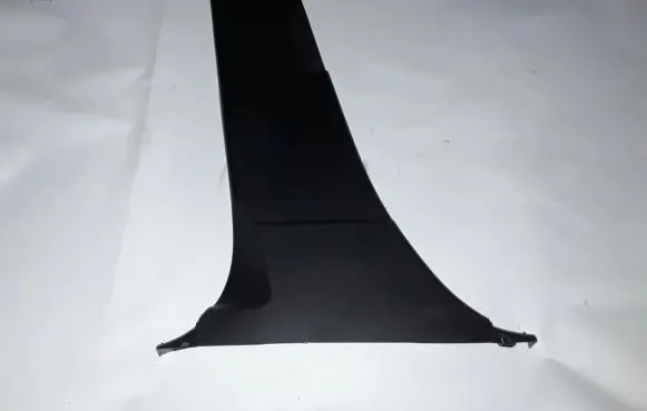 Subaru Forester SK (B) pillar trim (bottom)