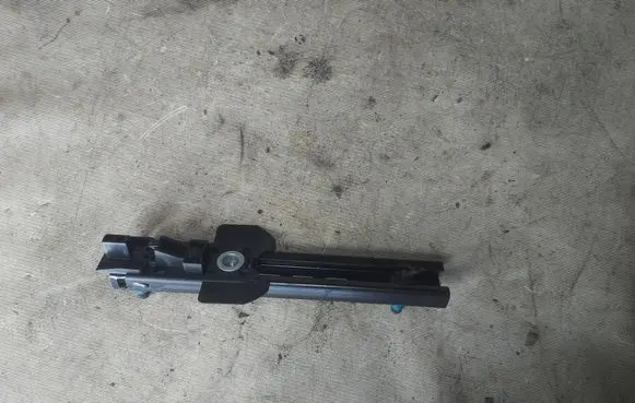 Ford Kuga I Seat belt adjustment rail 8V41S611C46AA